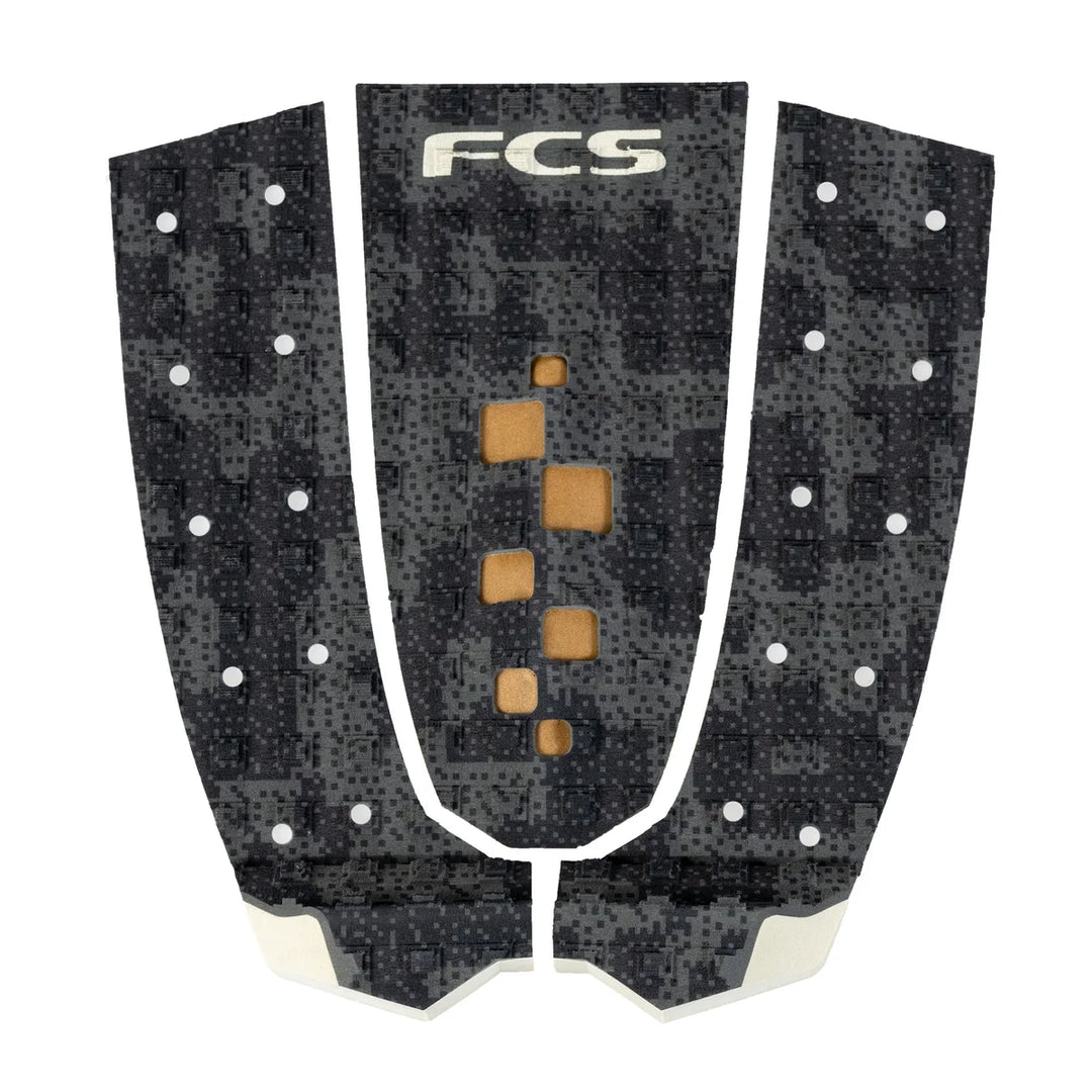FCS T-3 Barron Mamiya Signature Tail Pad in Black/Brass, showing three-piece traction and brass-coloured centre detailing.